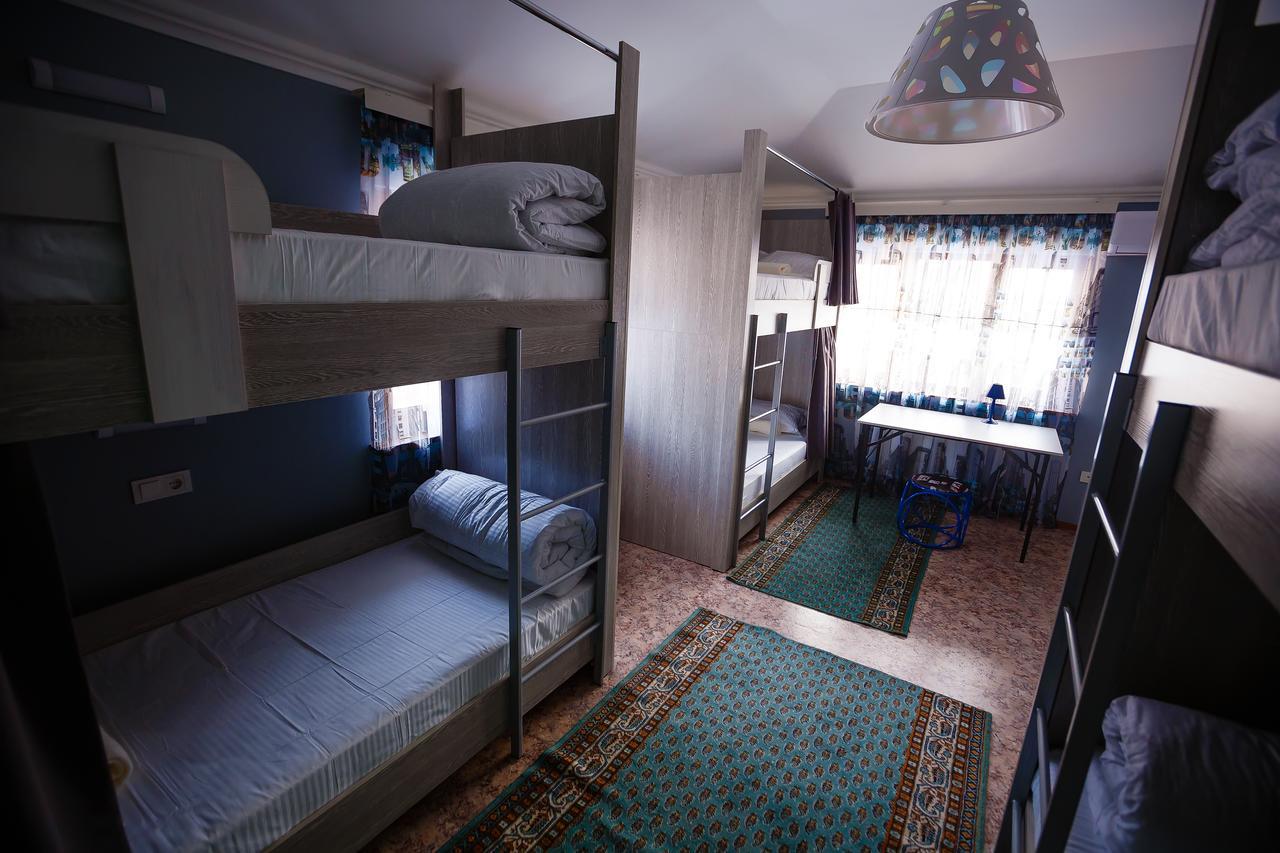 Mountain Road Hostel Almaty Exterior foto